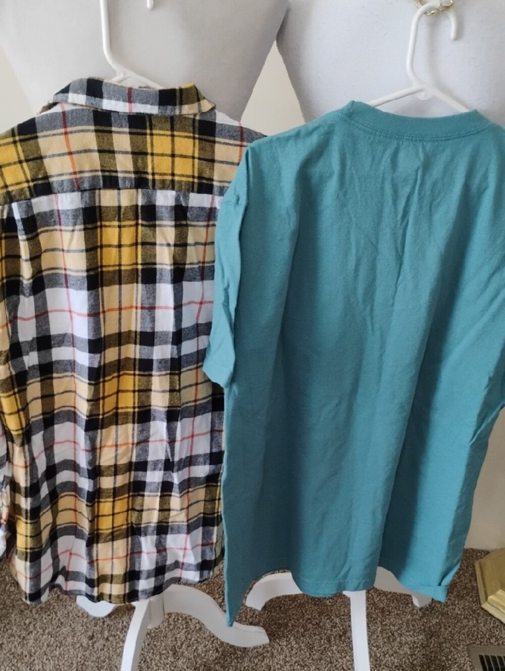 Men's Size Large Shirt Bundle - Picture 10 of 13